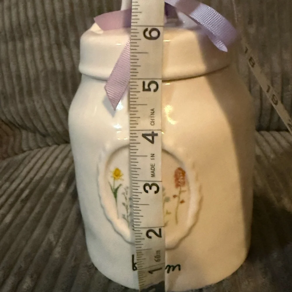 Rae Dunn White Ceramic Jar with Floral Pattern- BLOOM- NWT
